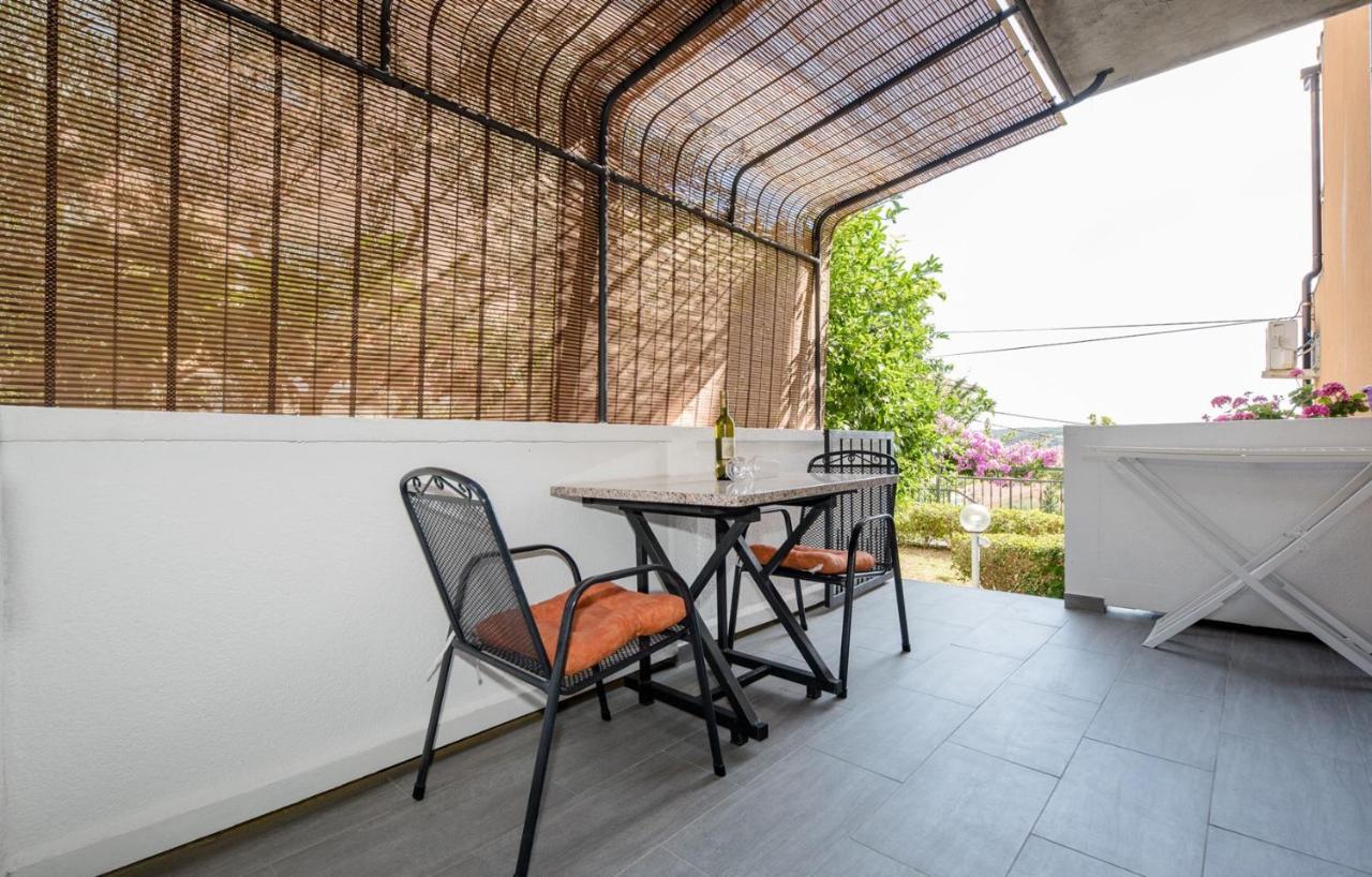 Apartments Makaus ซูเปทาร์สกา ดรากา ภายนอก รูปภาพ